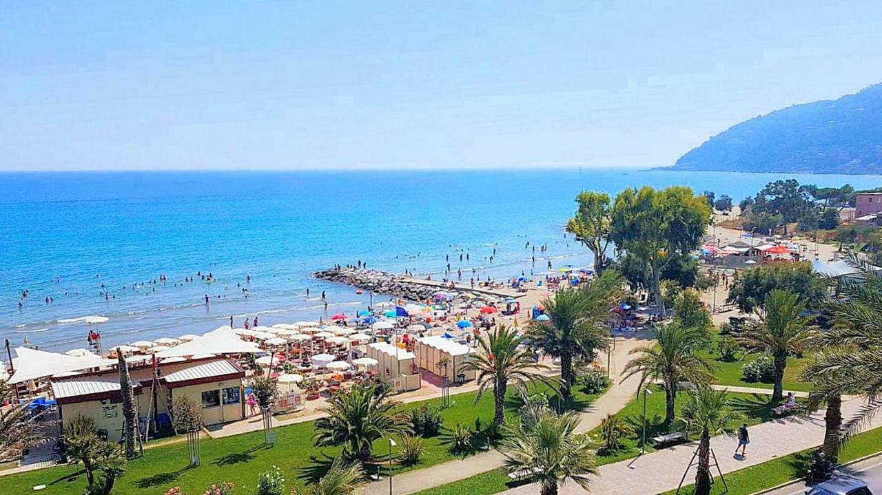شقة Marina dʼAndora  في Sapore Di Sale المظهر الخارجي الصورة